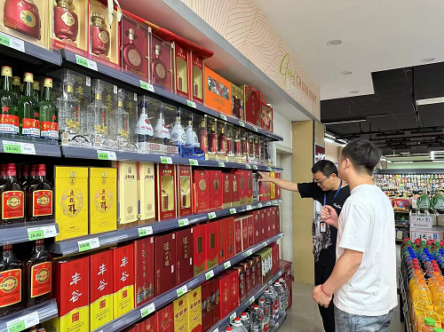开展&ldquo;特供酒&rdquo;清源断链,奏响&ldquo;舌尖保卫战&rdquo;号角